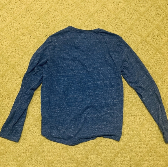 Old Navy Long Sleeve T-Shirt - Picture 2 of 3